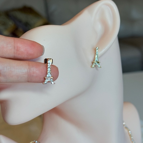 Minimalist Silver Eiffel Tower Earrings - Picture 5 of 11